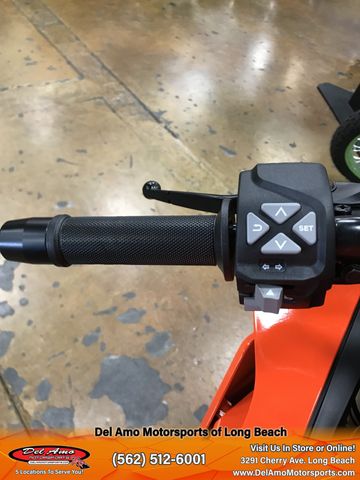 2024 KTM RC 390 Image 7
