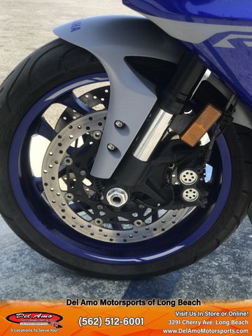 2020 Yamaha YZF-R1 Image 2