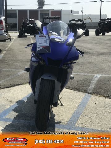 2020 Yamaha YZF-R1 Image 4