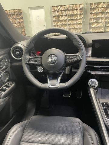 2025 Alfa Romeo Tonale AwdImage 12
