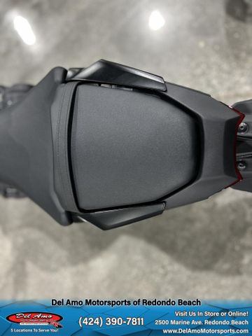 2025 Yamaha MT-09 Image 15