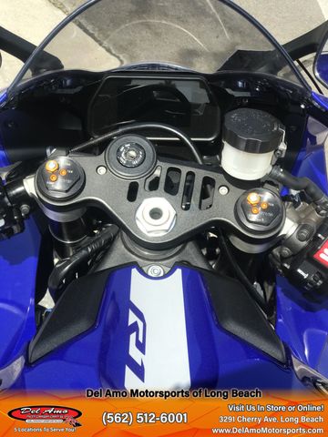 2020 Yamaha YZF-R1 Image 11