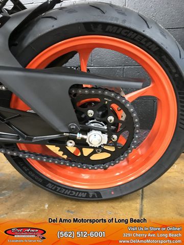 2024 KTM RC 390 Image 5
