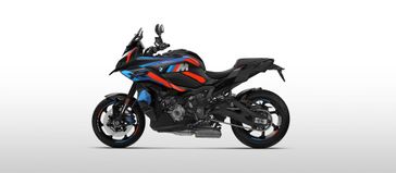 New 2025 BMW M1000 XR 