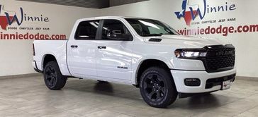 2025 RAM 1500 Lone Star Crew Cab 4x4 5'7' Box