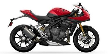 2023 Triumph Speed Triple in a Red Hopper exterior color. New England Powersports 978 338-8990 pixelmotiondemo.com 