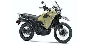 2022 Kawasaki KLR in a Pearl Sand Khaki exterior color. New England Powersports 978 338-8990 pixelmotiondemo.com 
