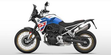 2025 BMW F900GS