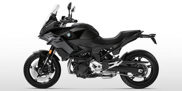 2025 BMW F900 XR