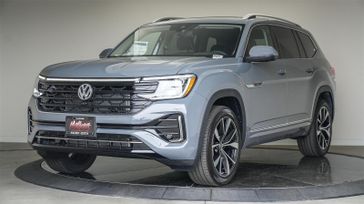 New 2025 Volkswagen Atlas 2.0T SEL Premium R-Line