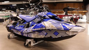 2025 SEADOO SPARK TRIXX FOR 3 SAND AND DAZZLING BLUE 