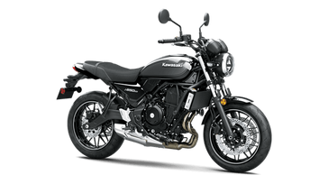 2024 Kawasaki Z650RS in a Ebony/Metallic Matte Carbon Gray exterior color. Greater Boston Motorsports 781-583-1799 pixelmotiondemo.com 