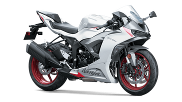 2025 KAWASAKI NINJA ZX6R KRT EDITION LIME GREEN AND EBONY AND PEARL BLIZZARD WHITE