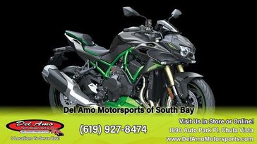 2024 Kawasaki ZR1000LRFNL-GY2  in a METALLIC MATTE GRAPHENESTEEL GRAY/EBONY/MIRROR CoatED BLACK exterior color. Del Amo Motorsports of South Bay (619) 547-1937 delamomotorsports.com 