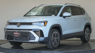 New 2025 Volkswagen Taos 1.5T SE