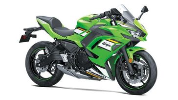Used 2025 Kawasaki NINJA 650 KRT EDITION ABS  in a GREEN exterior color. Martin Moto (610) 369-3120 martinmoto.com 