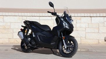 2025 Honda ADV160 MATTE BLACK METALLIC