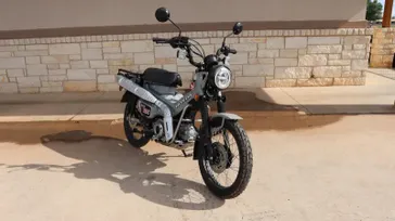 2025 HONDA TRAIL 125 PEARL SMOKY GRAY 