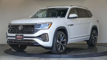 New 2025 Volkswagen Atlas 2.0T SEL Premium R-Line