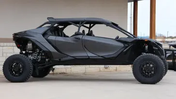 2025 Can-Am MAVERICK R MAX X RS WITH SMARTSHOX 999T DCT TRIPLE BLACK