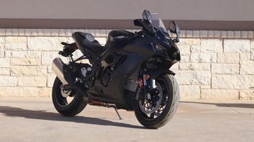 2025 KAWASAKI NINJA ZX10R ABS METALLIC FLAT SPARK BLACK AND EBONY