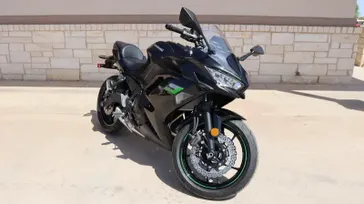 2025 KAWASAKI NINJA 650 METALLIC SPARK BLACK AND METALLIC FLAT SPARK BLACK 
