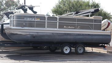 2016 MISTY HARBOR 225CR 