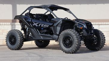 2025 CAN-AM MAVERICK X3 X RS TURBO RR WITH SMARTSHOX TRIPLE BLACK