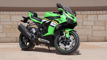 2025 KAWASAKI NINJA ZX6R ABS METALLIC MATTE DARK GRAY AND EBON 