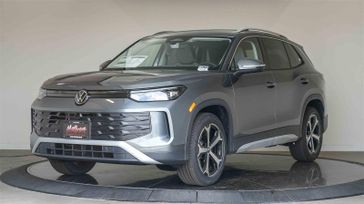 New 2025 Volkswagen Tiguan 2.0T SE