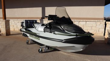 2025 SEADOO FISHPRO APEX 300 WITH SOUND SYSTEM IDF SHARK GREY AND NORI GREEN 