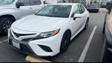Used 2020 Toyota Camry SE