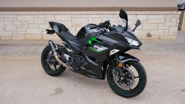 USED 2023 KAWASAKI NINJA 400 BASE 