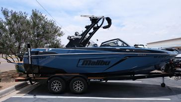USED 2021 MALIBU 22 LSV 