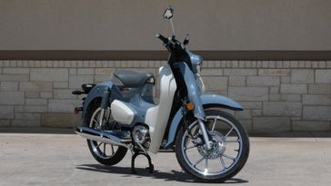 2023 HONDA Super Cub C125 ABS in a GRAY exterior color. Family PowerSports (877) 886-1997 familypowersports.com 