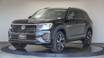New 2025 Volkswagen Atlas 2.0T SEL Premium R-Line