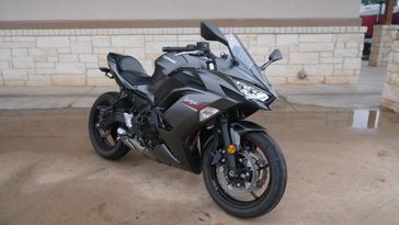 USED 2022 KAWASAKI NINA 650 