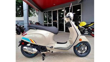 2024 Vespa Primavera 150 S 