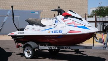 USED 2022 YAMAHA VX DELUXE WAUDIO WHITETORCH RED 