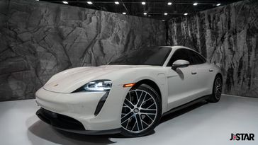 2022 Porsche Taycan Base