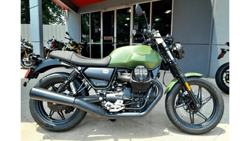 2024 Moto Guzzi V7 Stone