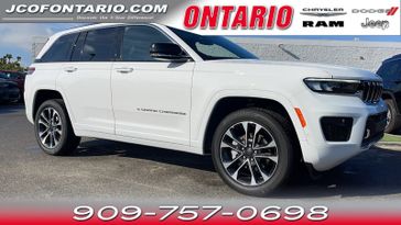 2023 Jeep Grand Cherokee Overland 4x2 in a Bright White Clear Coat exterior color and Global Blackinterior. Jeep Chrysler Dodge RAM FIAT of Ontario 909-757-0698 jcofontario.com 