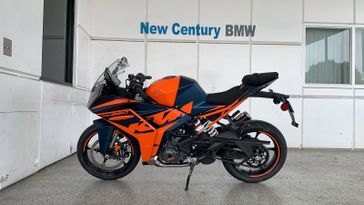 2023 KTM RC 390  in a Blue exterior color. New Century Motorcycles 626-943-4648 newcenturymoto.com 