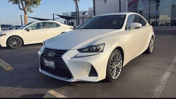 2018 Lexus IS 