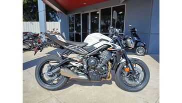 2025 Triumph Street Triple 765 R 