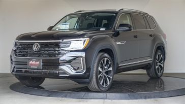 New 2025 Volkswagen Atlas 2.0T SEL Premium R-Line