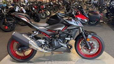 Used 2024 Kawasaki Z500 SE ABS