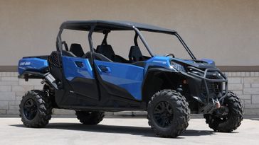 2023 CAN-AM SSV COM MAX XT 64 1000R BE 23 in a BLUE exterior color. Family PowerSports (877) 886-1997 familypowersports.com 