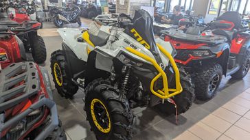2024 CAN-AM RENEGADE X MR 1000R CATALYST GRAY AND NEO YELLOW
