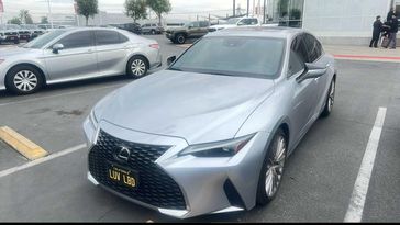 2023 Lexus IS 